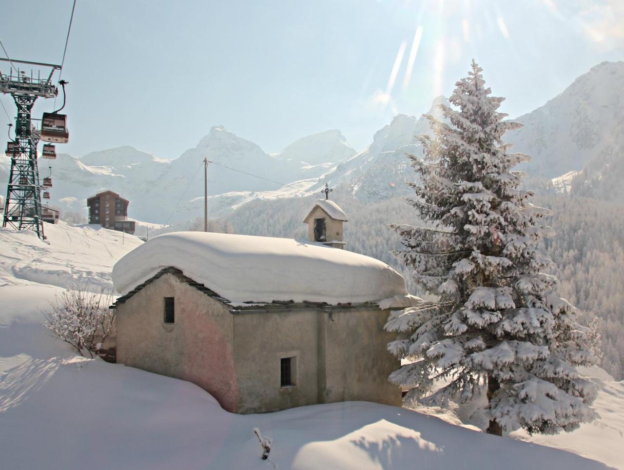 Aparthotel Maison Fosson Champoluc Exterior foto